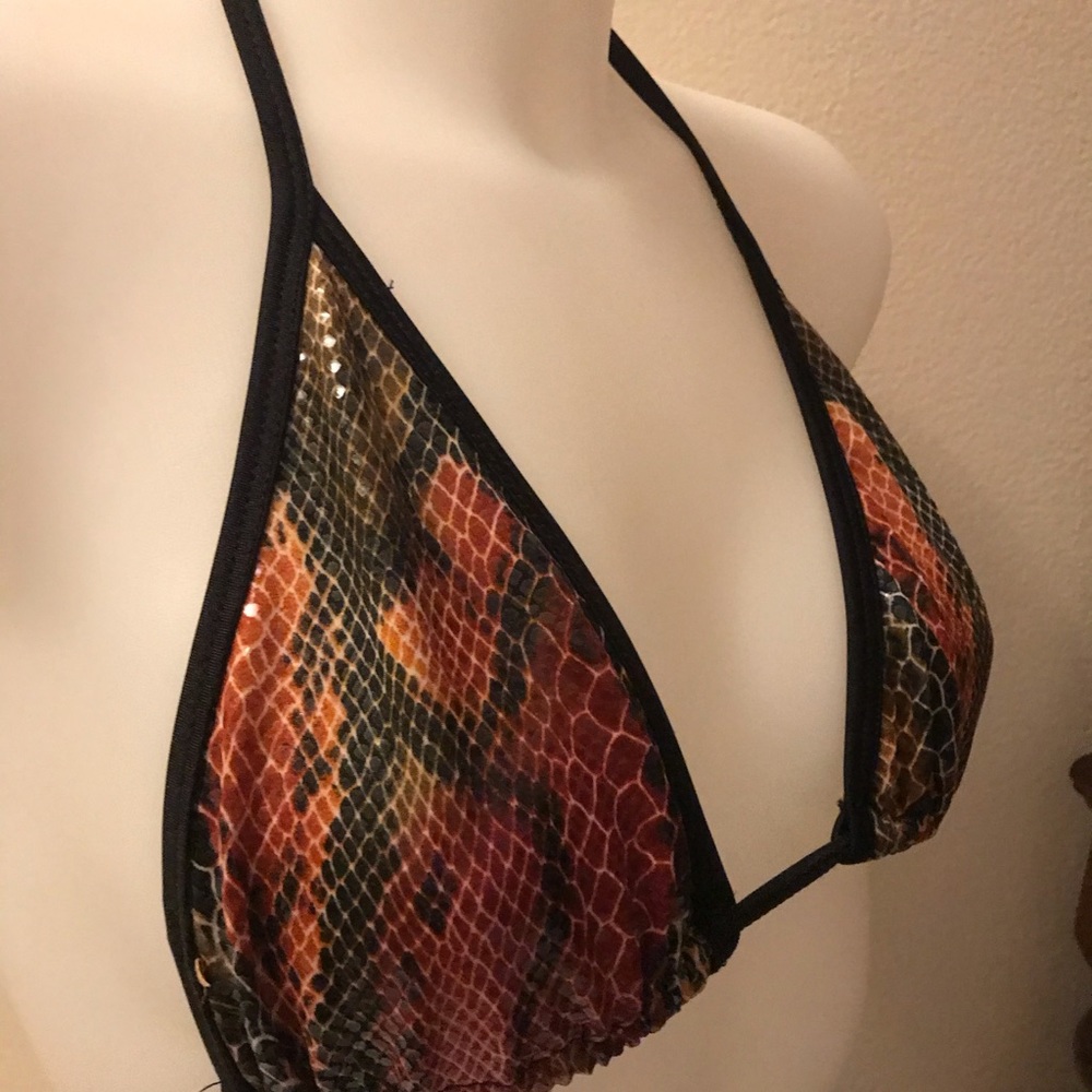 Bikini - Picture 5 of 7
